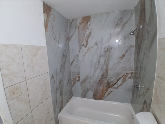 Photo - 405 SW 13th Pl