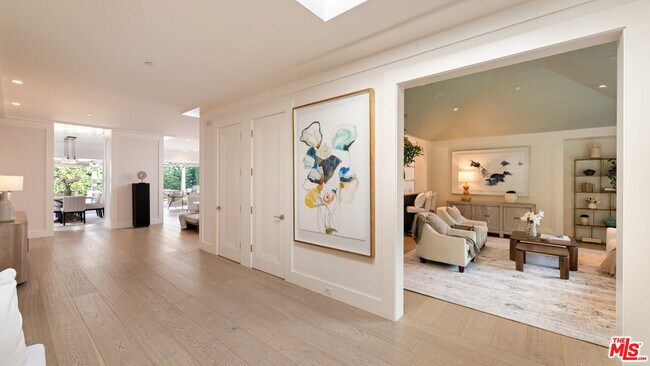 Photo - 720 Amalfi Dr Casa