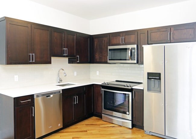 The Bromley at 44 Main