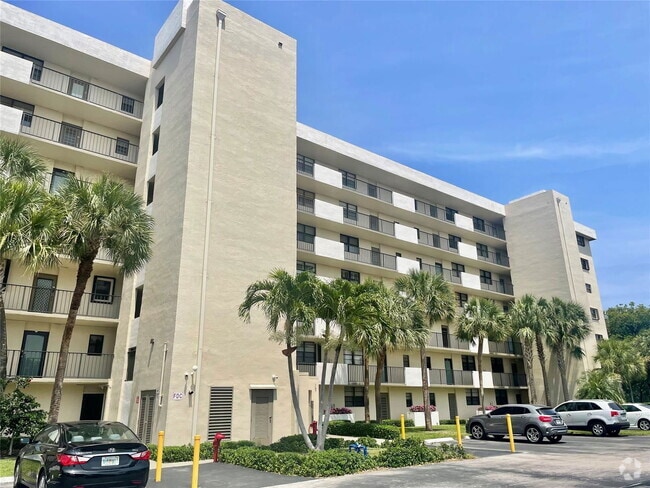 Building Photo - 2430 DC Country Club Boulevard Unit 602 Rental