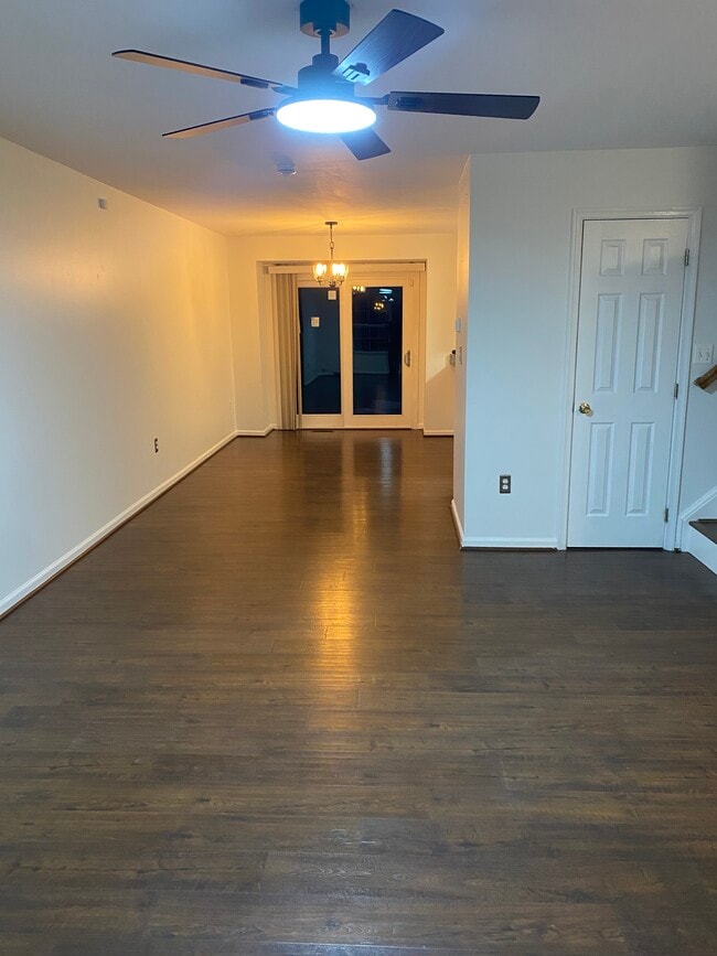 Photo - 707 Kings Crest Dr