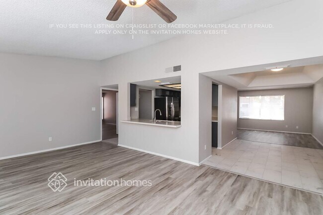 Photo - 1208 W Topeka Dr