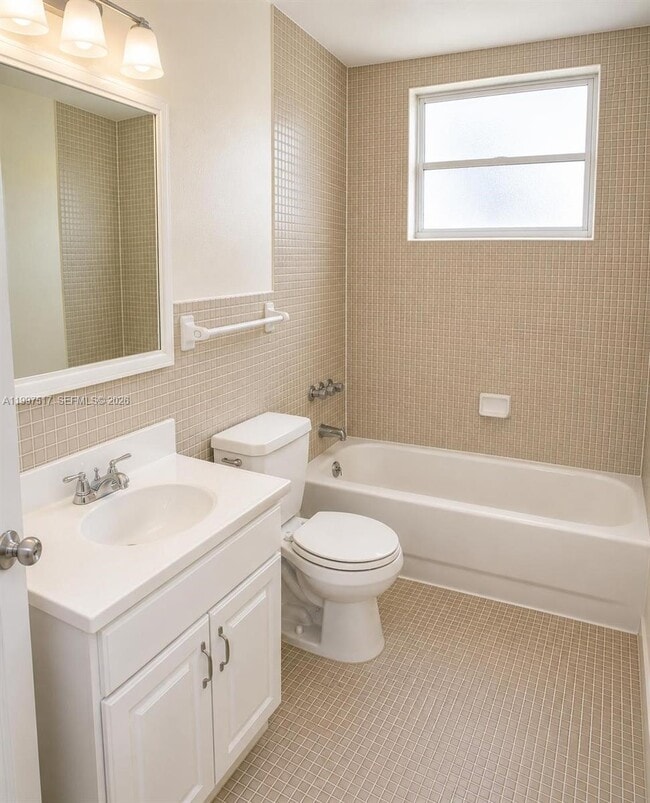 Photo - 1780 NE 191st St Unit 300