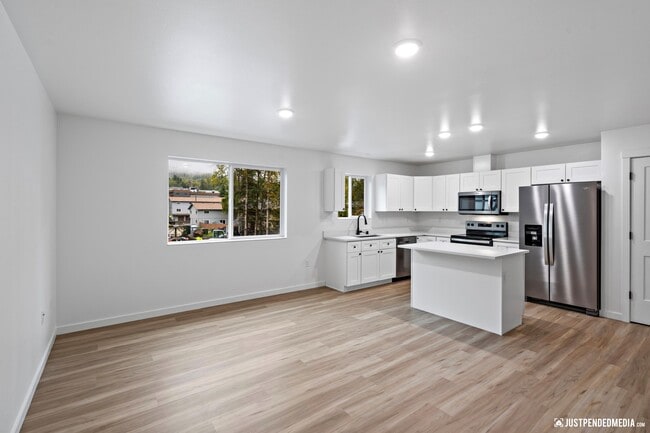 Photo - 12334 Lake St Unit 12334 (B1)