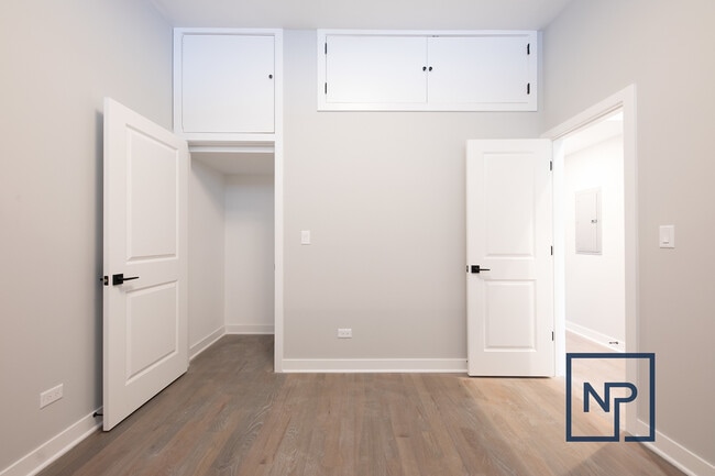 Photo - 1637 W Chicago Ave