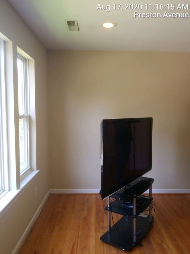 Photo - 1100 Preston Ave