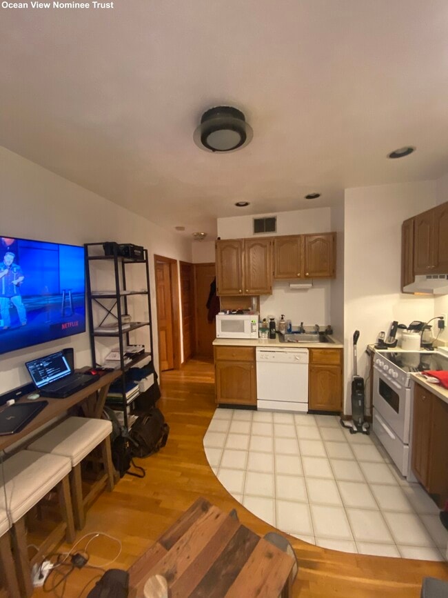 Photo - 372 North St Unit 1