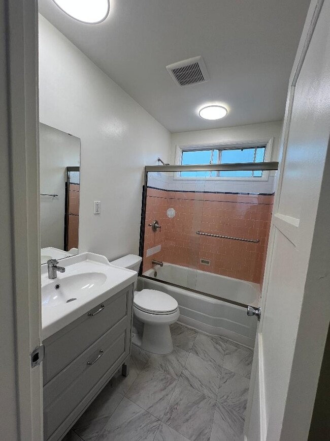 Photo - 2036 Colby Ave