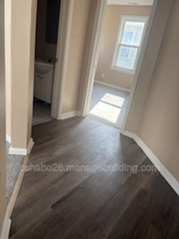 Photo - 322 W Merchant St