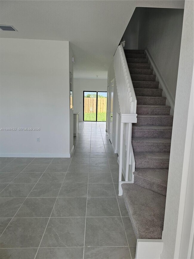 Photo - 13313 SW 285th St