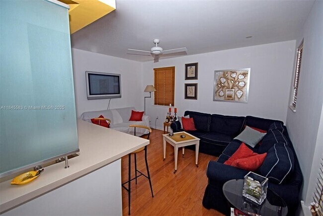 Building Photo - 1614 Pennsylvania Ave Unit 1G Rental