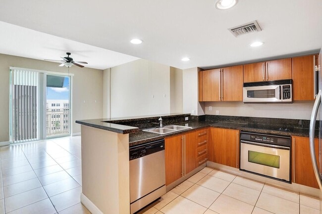 Building Photo - 610 Clematis St Unit 836 Rental