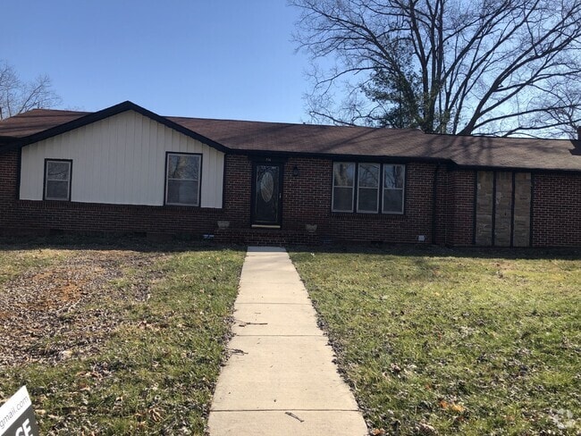 Building Photo - 3BD 1.5 BA HOUSE with Bonus Room AVAILABL...