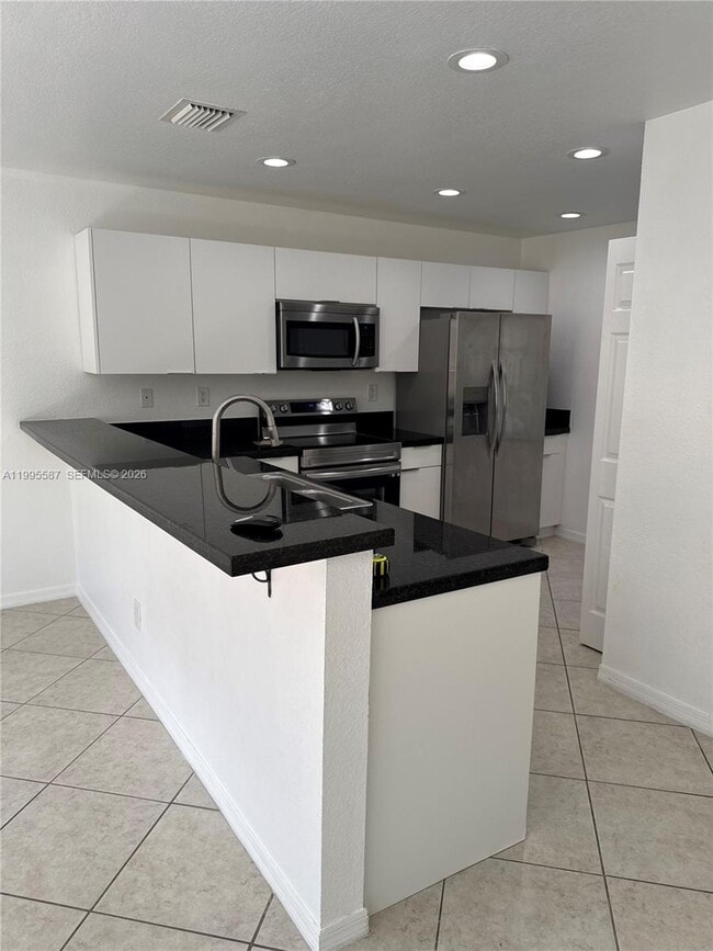 Photo - 324 NE 3rd St