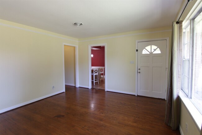 Photo - 6601 Stroud Dr