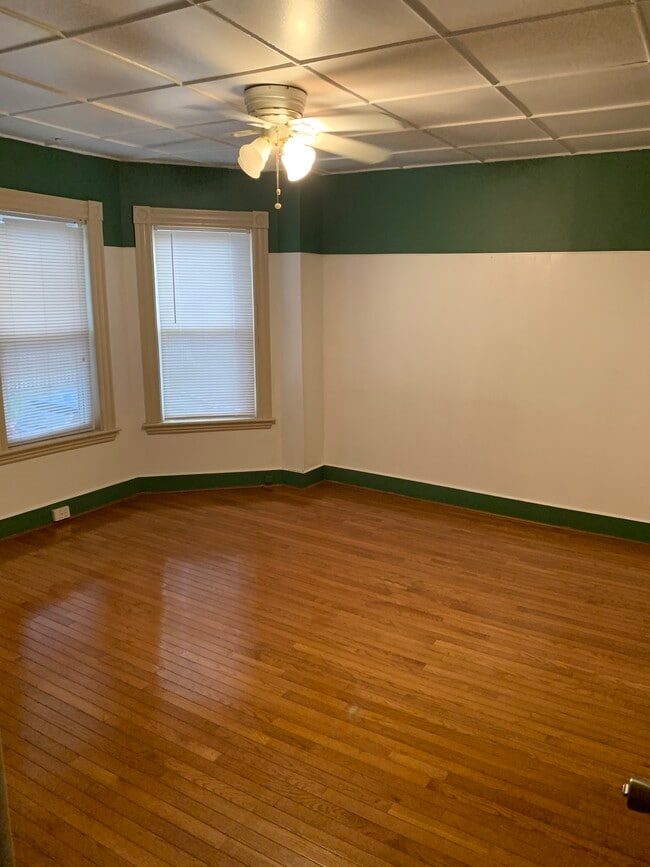 Building Photo - 150 Maplewood Ave Unit 1