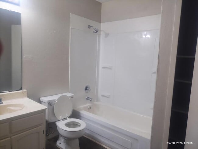 Photo - 412 Birdsong Ln