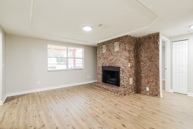 Photo - 108 Lester Murray Ln