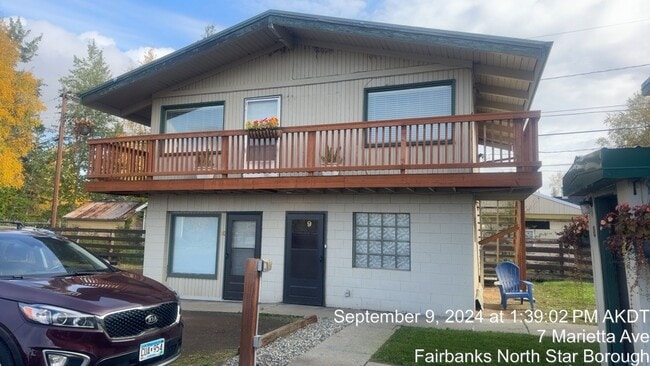 Building Photo - All utilities included! Unique 2 bed/1 bath apartment in town! Unit #9