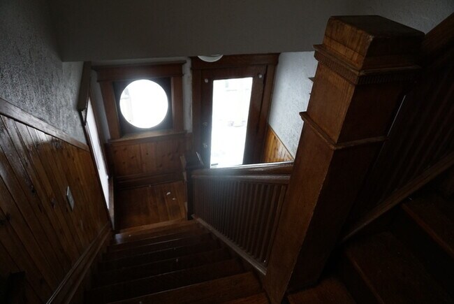 Photo - 5 BEDROOM HOUSE - VINE NEIGHBORHOOD! - AVA...