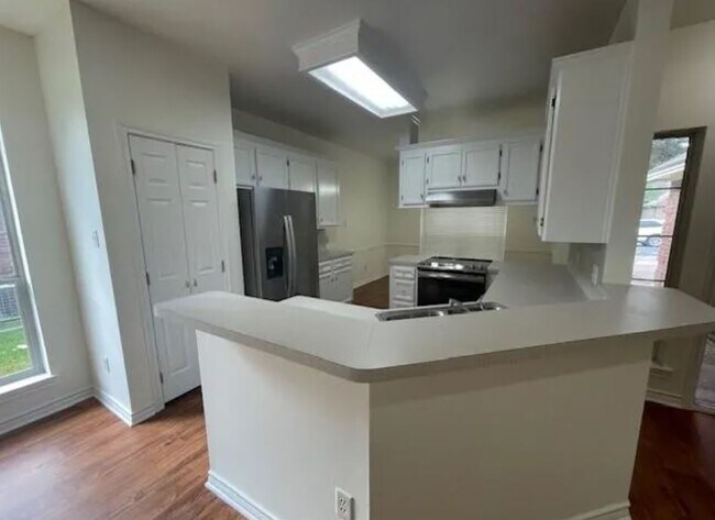 Photo - 3523 Graz Dr