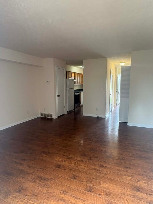 Photo - 1708 Highland Way