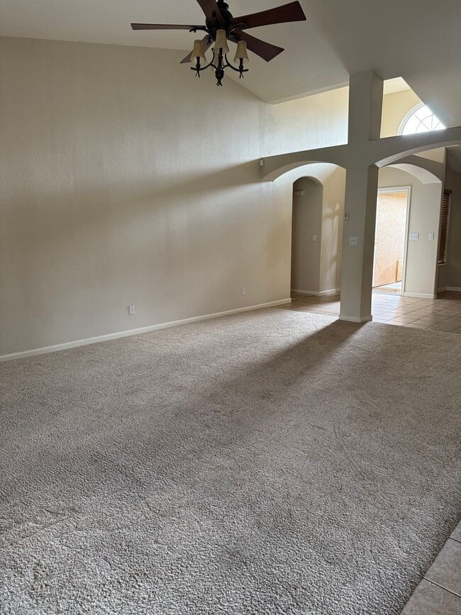 Photo - Beautiful 3 bed 2 bath West side of Madera