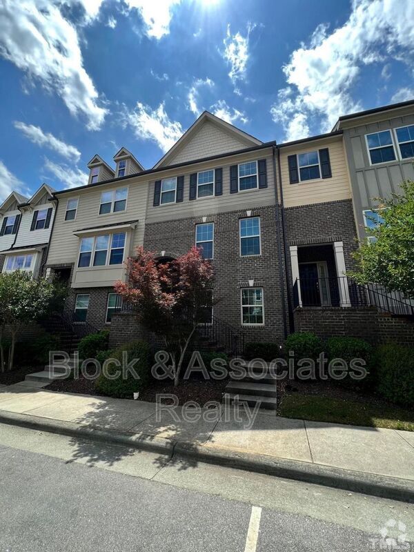 Building Photo - 545 Old Mill Village Dr Rental