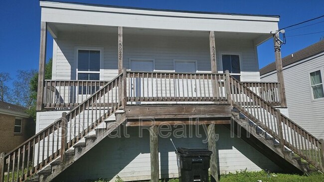 Building Photo - 5924 Marigny St