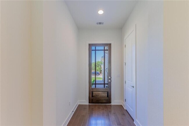 Photo - 1617 Woodwind Ln