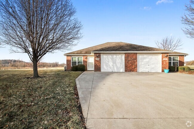 Building Photo - 3 bedroom 2 bath one level in Grain Valley Rental