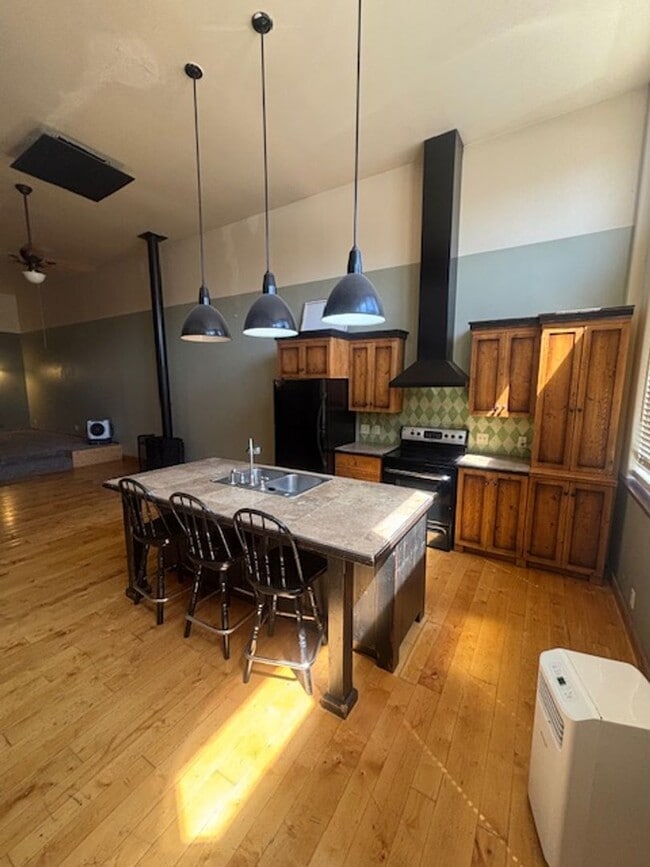 Building Photo - Studio in Kimberly