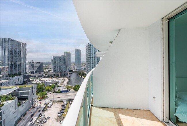 Photo - 41 SE 5th St Unit 1508