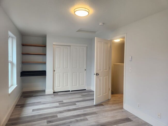 Photo - 1721 Mill Alley