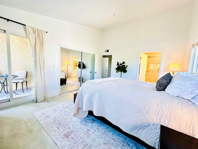 Main Bedroom1.2 - 1307 Aviation Blvd