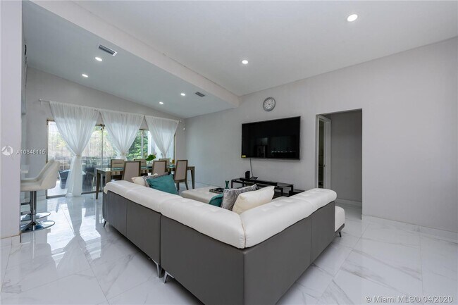 Photo - 19920 Highland Lakes Blvd