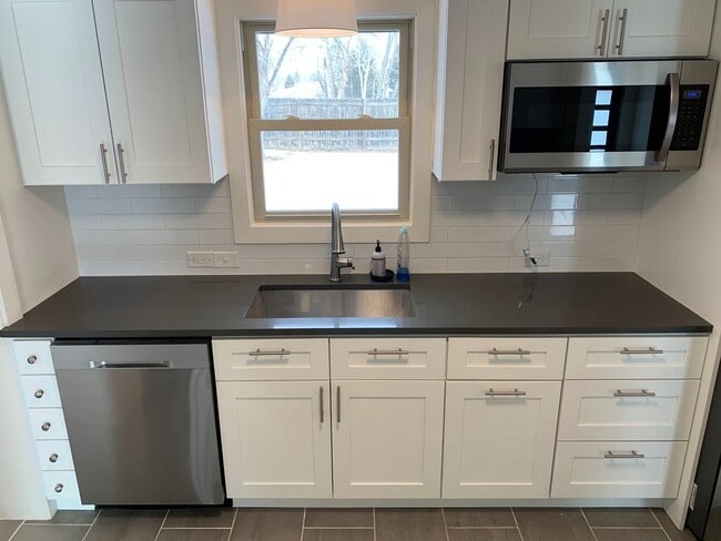 Photo - 2740 W Elizabeth St