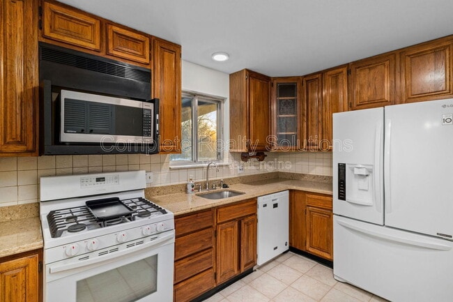 Photo - 12006 Glenpark Dr