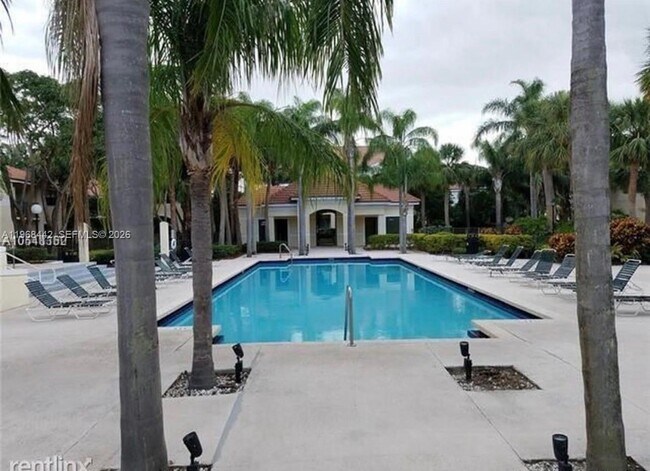 Photo - 570 S Park Rd Unit 12-6