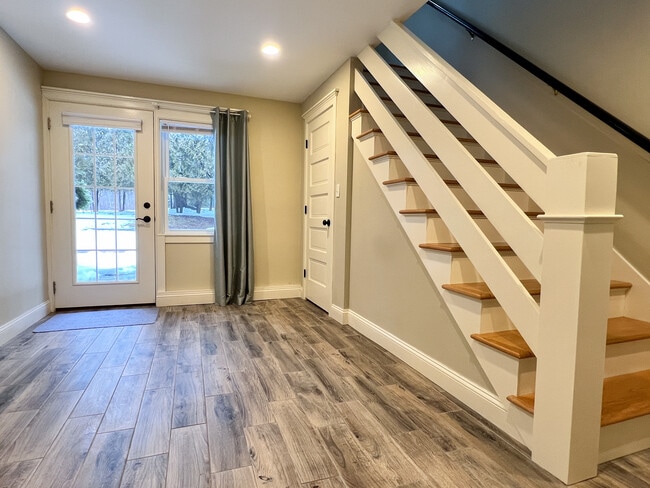 Photo - 133 Boston Post Rd