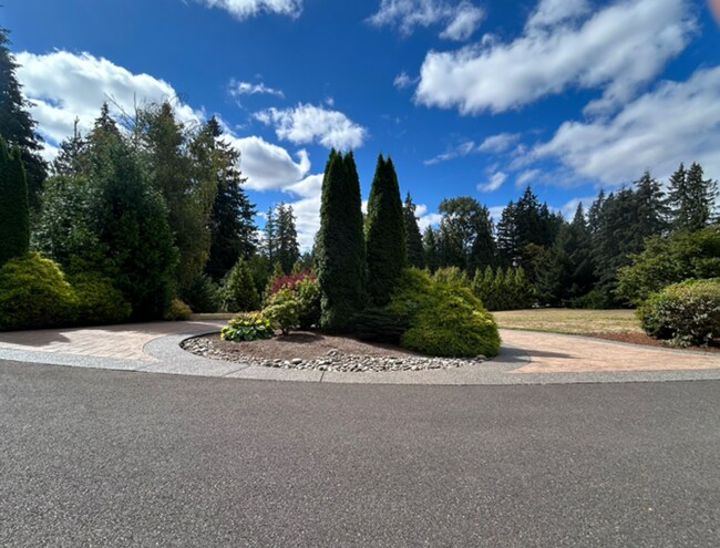 Photo - 708 NE 235th St