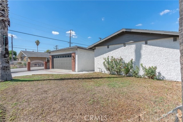 Building Photo - 309 Tonopah Ave
