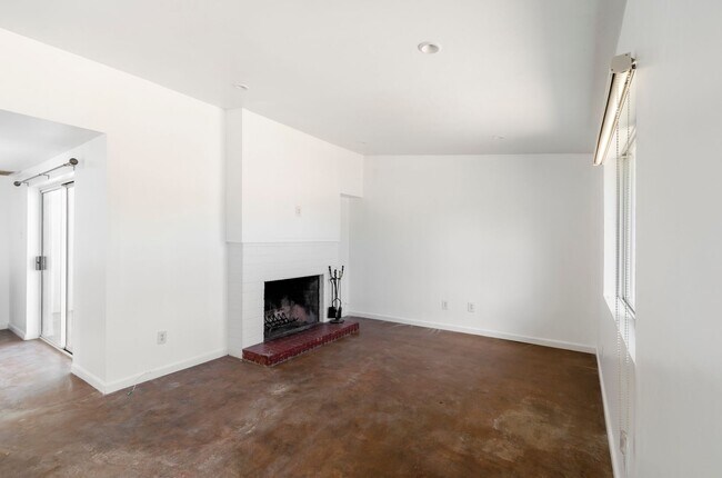 Photo - Waverly Unidad Waverly  1