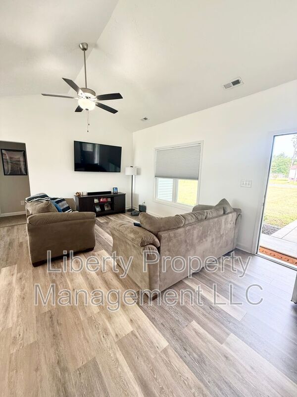 Photo - 378 Sandy Grove Rd
