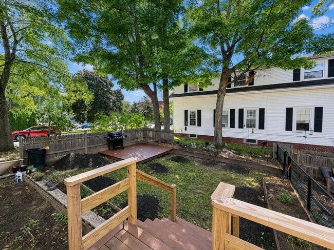 Photo - 76 Pleasant St Unit 2