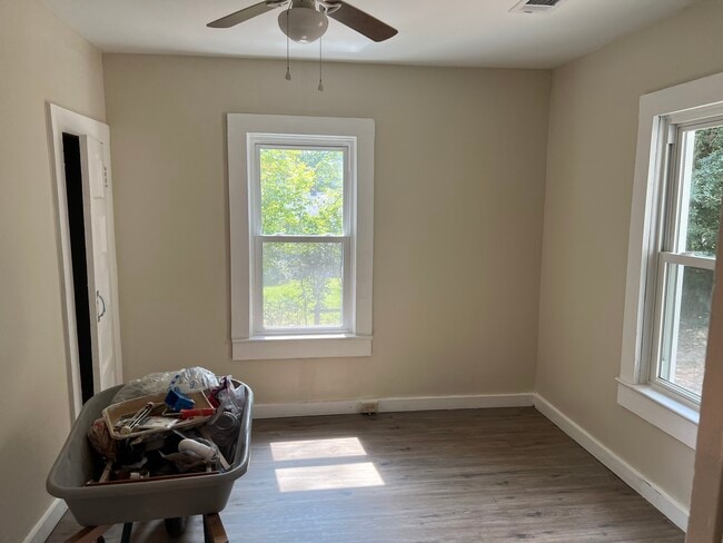 Photo - 18 Walnut St