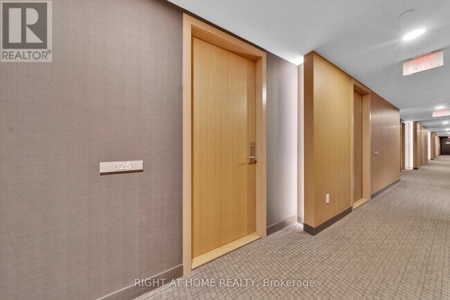 Photo - 629 King St W Unit 625