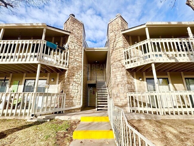 Building Photo - 8225 S Fairmount Dr Unit 9-103