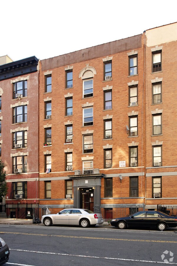 Photo - 1182 Clay Ave