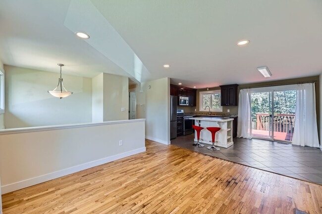 Photo - Excellent 4Bed/2Bath Home in Kirkland!